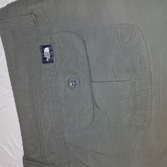 The North Face athletic shorts NWOT - Picture 6 of 8